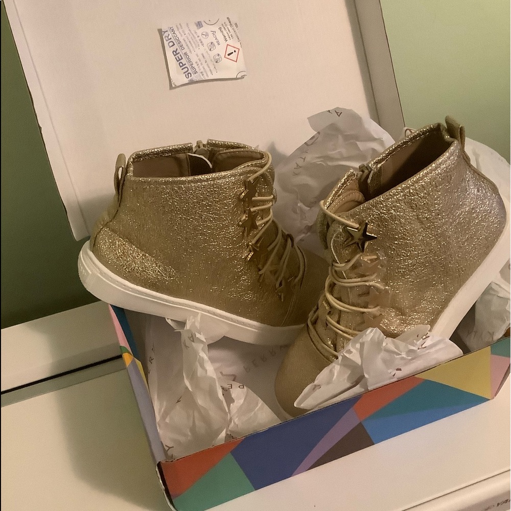 Katy Perry Girls “ The Starry Day”